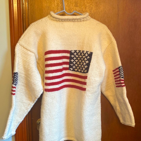 Women’s American Flag wool sweater - Picture 1 of 4